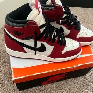 Wore these Jordan 1s once ! Very hot shoe, my feet is just too wide for shoe